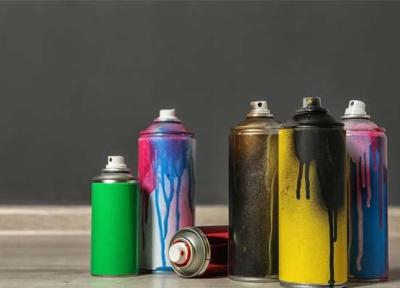 پاک کردن اسپری رنگ از روی دیوار در 5 گام!