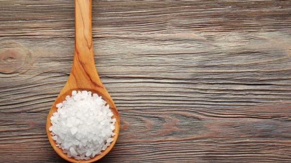 مصرف مقادیر بیش از حد کم نمک بر خلاف انتظار ممکن است برای بیماران نارسایی قلبی مشکل ایجاد کند