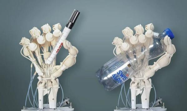 ساخت دست مصنوعی با استخوان و تاندون برای اولین بار، عکس